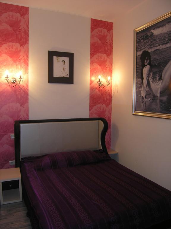 Art Villa On Sumskaya Street Kharkov Ngoại thất bức ảnh