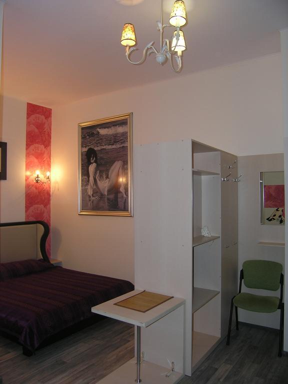 Art Villa On Sumskaya Street Kharkov Ngoại thất bức ảnh