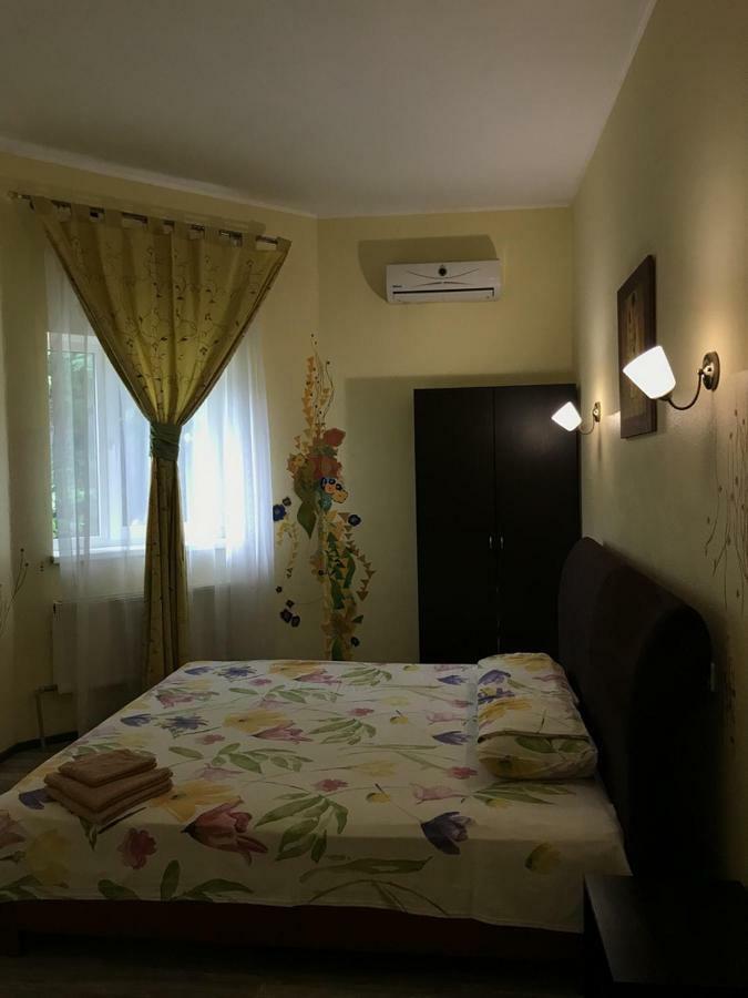 Art Villa On Sumskaya Street Kharkov Ngoại thất bức ảnh
