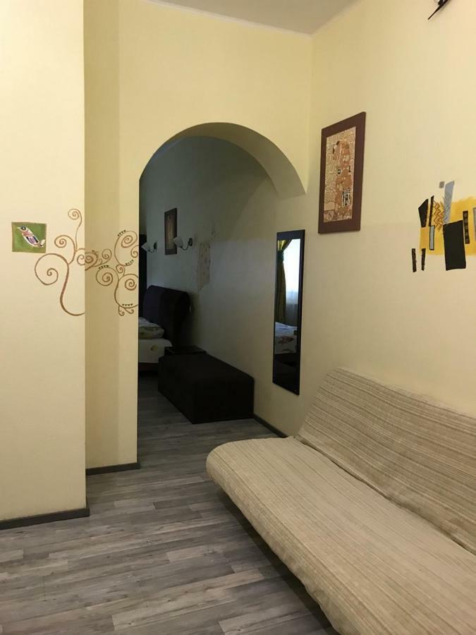 Art Villa On Sumskaya Street Kharkov Ngoại thất bức ảnh