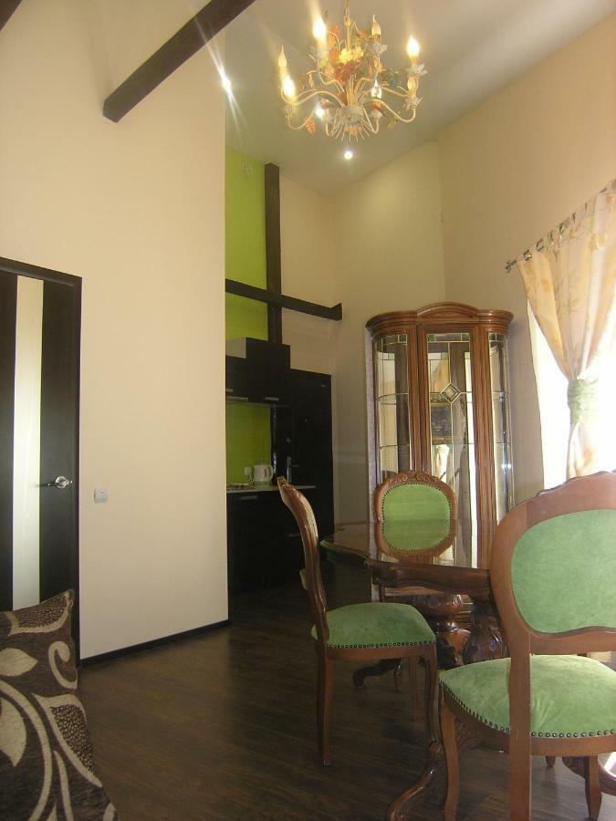Art Villa On Sumskaya Street Kharkov Ngoại thất bức ảnh